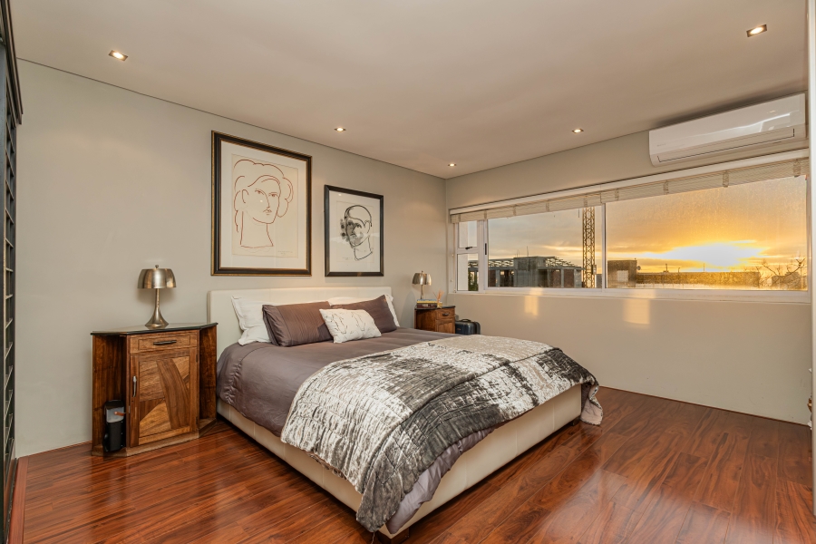 To Let 3 Bedroom Property for Rent in Sea Point Western Cape